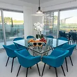 3 By Ici * אלבופיירה