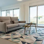 3 By Ici דירה *
